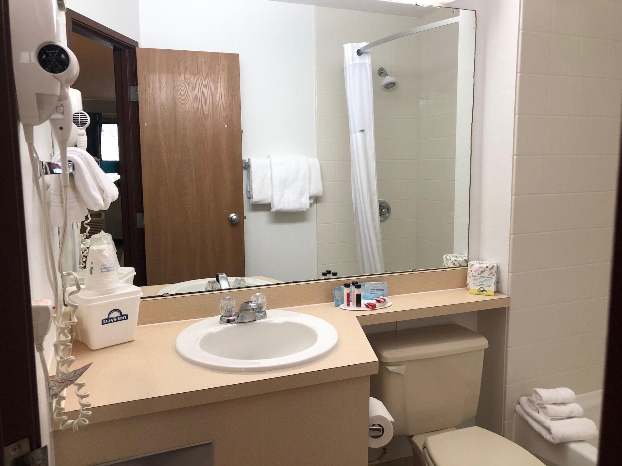 Days Inn By Wyndham Coeur D'Alene Εξωτερικό φωτογραφία