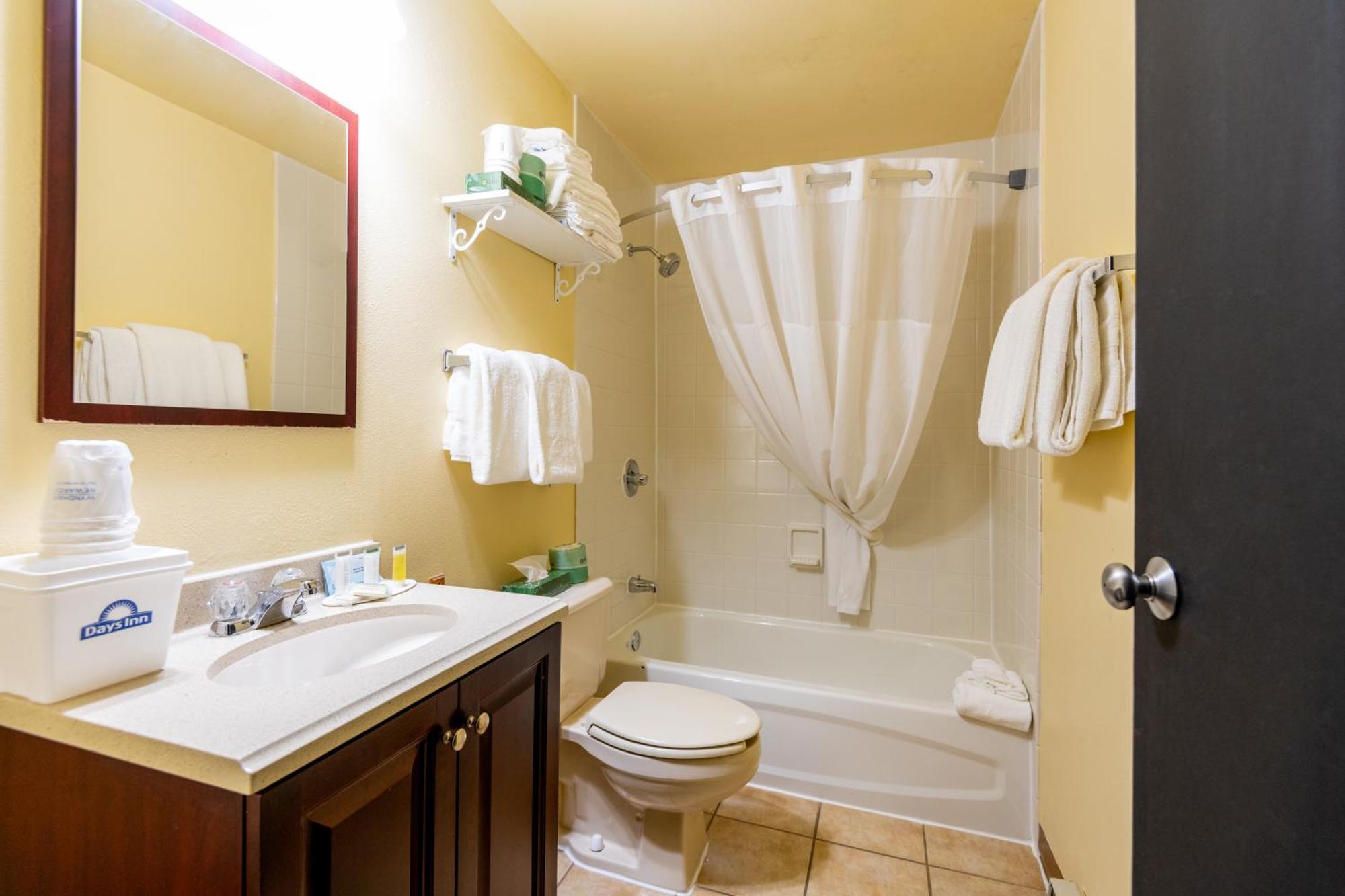 Days Inn By Wyndham Coeur D'Alene Εξωτερικό φωτογραφία