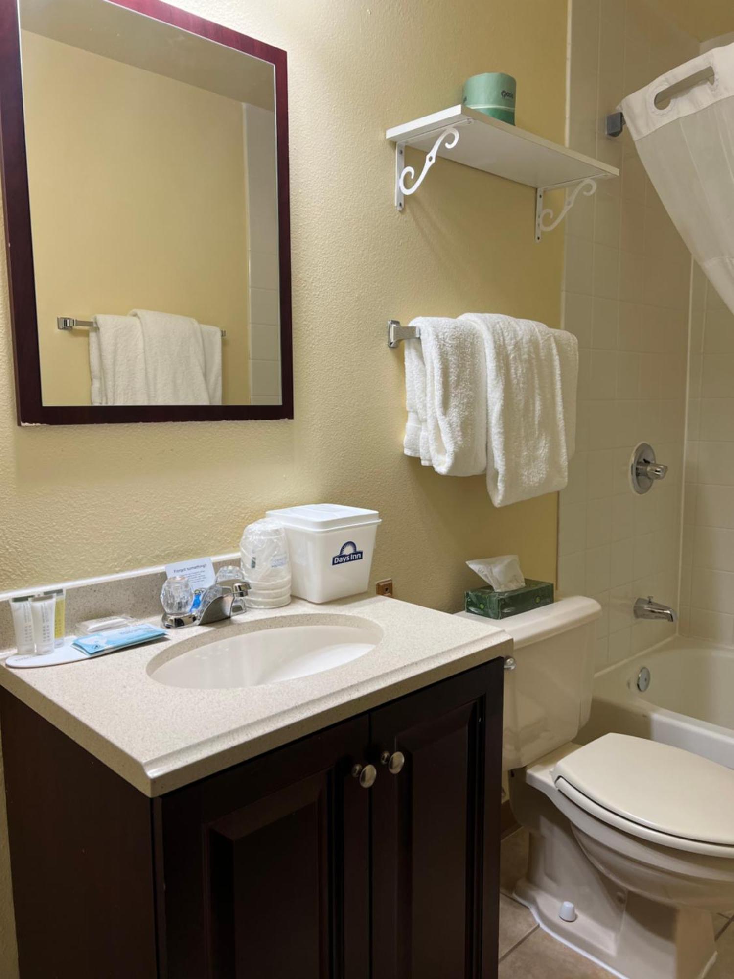 Days Inn By Wyndham Coeur D'Alene Εξωτερικό φωτογραφία